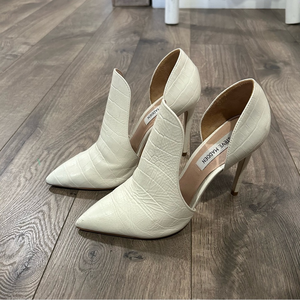 USED Steve Madden Heels